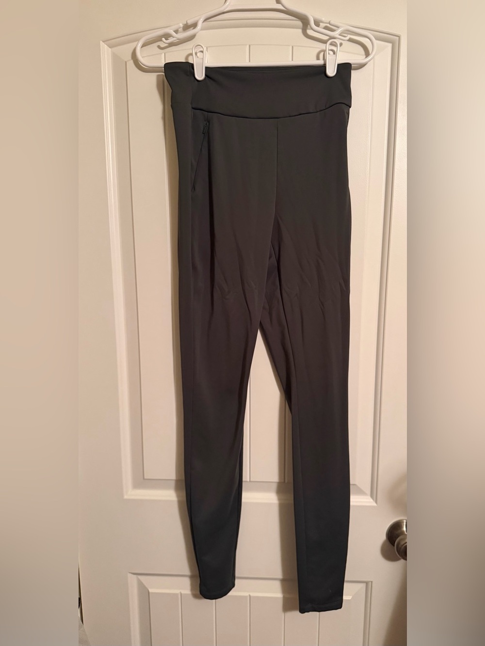 Old Navy Women’s Small Dark Olive Fleece Lined Leggings Zip Pocket Active